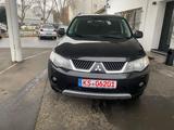 Mitsubishi Outlander 2.0 DI-D Intense - Mitsubishi Outlander Intense mit Diesel-Antrieb