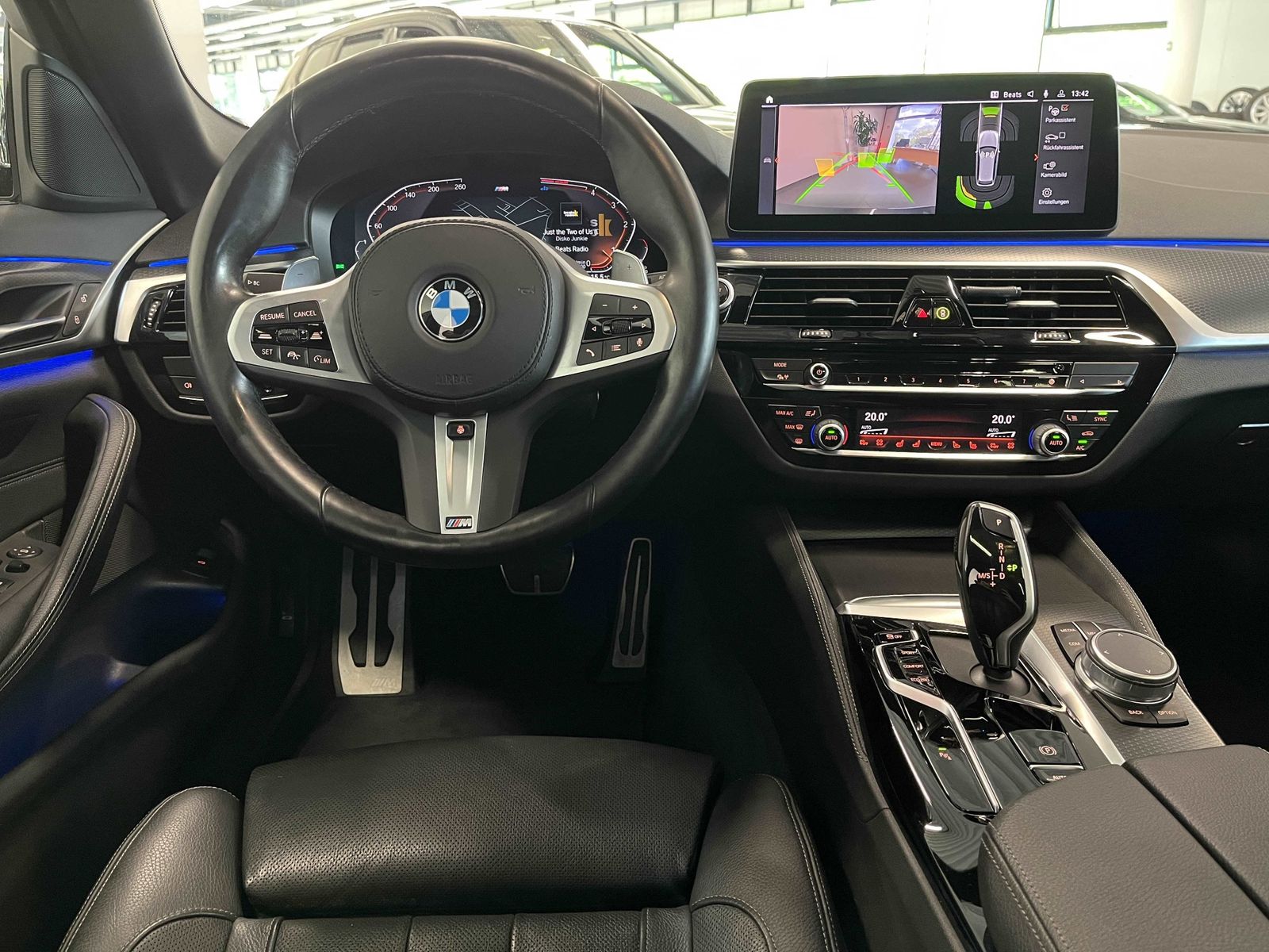 BMW 520d xDrive Touring M Sport HUD PANO ACC RFK NAV foto 8