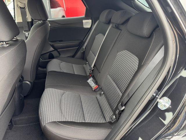 Kia XCeed 1.6 T-GDi Vision DCT7 NAVI LED PDC KAM SHZ