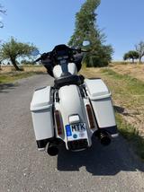 Harley-Davidson Road Glide CVO in Sand Dune - HARLEY-DAVIDSON CVO ROAD GLIDE