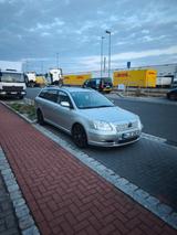 Toyota Avensis Combi Sol 2,2-l-D-CAT Sol - Toyota Avensis Sol mit Diesel-Antrieb