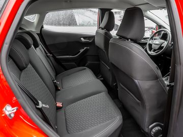 Ford Fiesta Titanium Abstandstempomat LED Sitzheizung