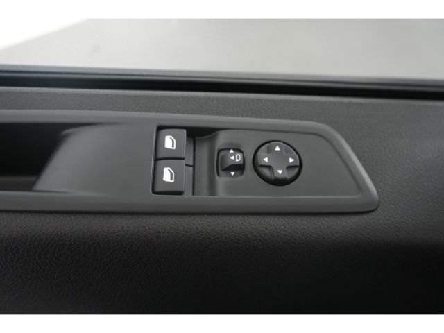 Vivaro Electric e C CARGO M 50kWH+PARKPILOT+SCHI