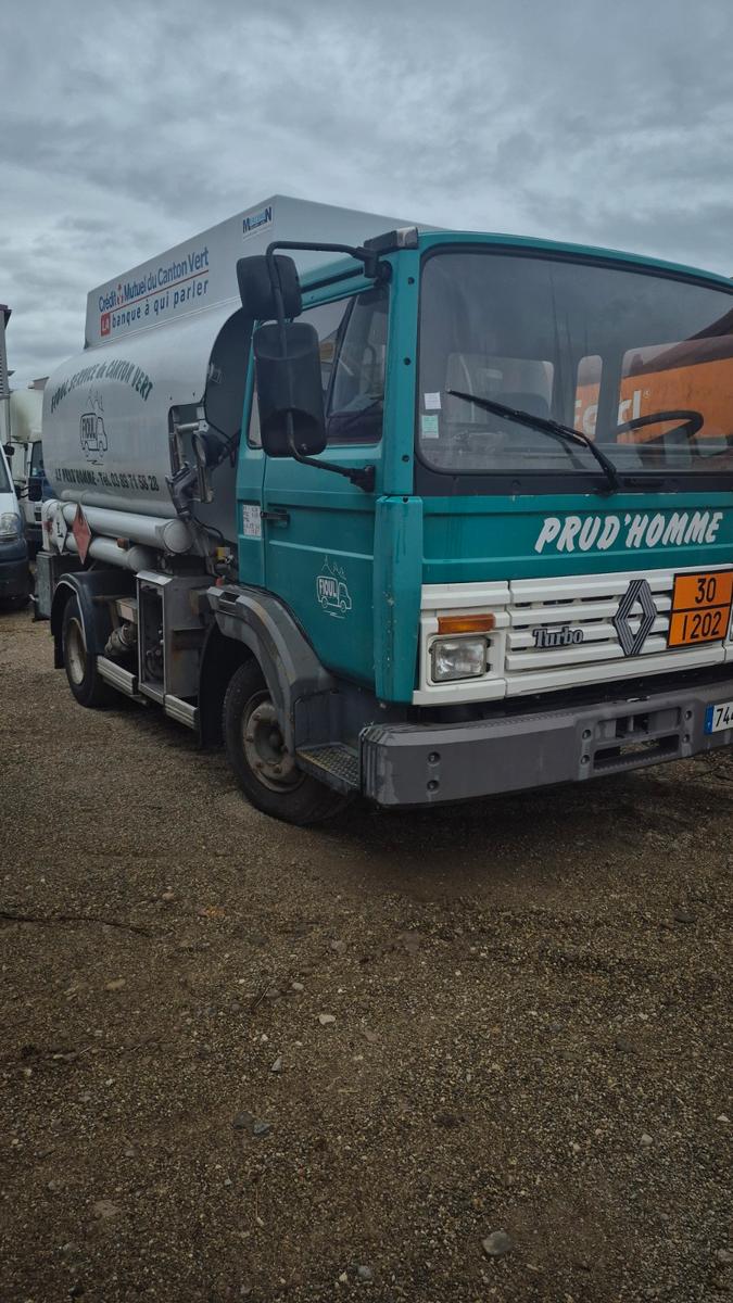 Renault S160 TANKWAGEN