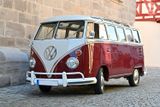 Volkswagen T1 Samba mit aktuellem Wertgutachten - Volkswagen T1 aus 1966 mit Benzin-Antrieb: Kleinbus