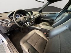 MERCEDES-BENZ E 350  Avantgarde 4Matic Edition Navi LED PDC