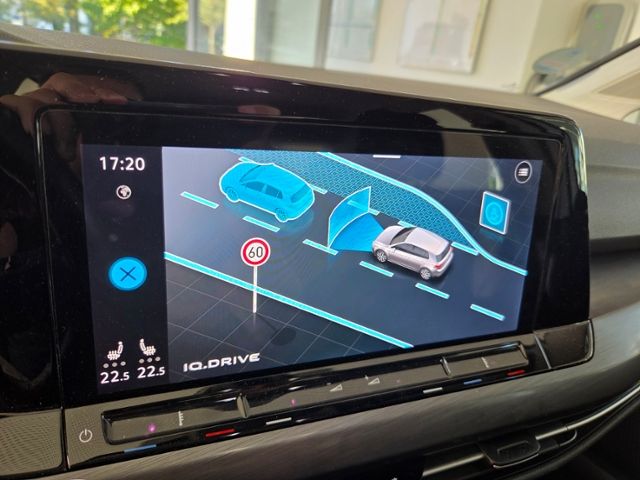 Golf VIII Style 2.0 TDI LED+ NAV ACC ERGO KAM