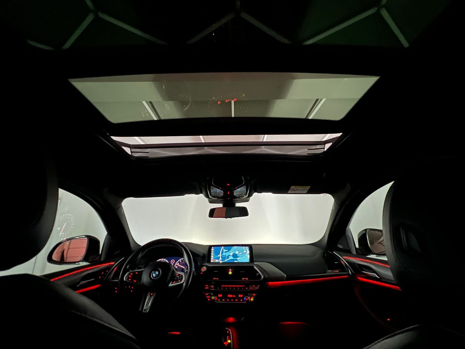 Fahrzeugabbildung BMW X4 xDrive 30 i M SPORT/AHK/ACC/LED/H&K/PANO/STHZ