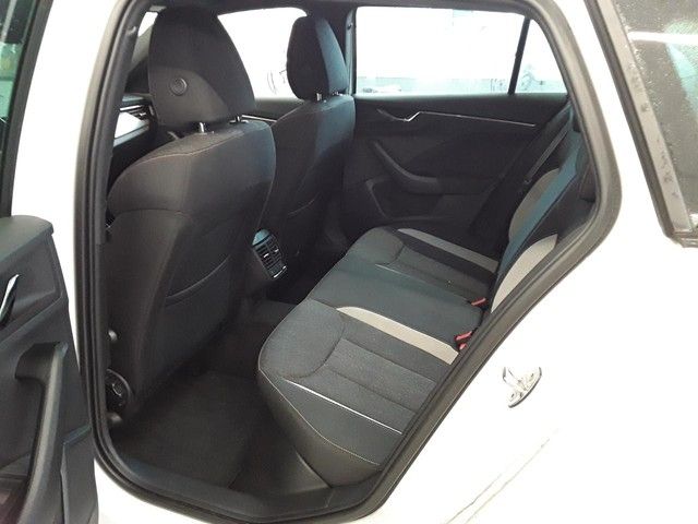 Fahrzeugabbildung SKODA Scala 1.0TSI DSG Style LED+ACC+VIRTUAL+++
