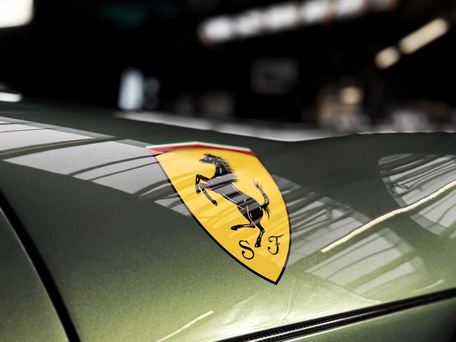 Fahrzeugabbildung Ferrari 12Cilindri + Cabon + Lift + Verde Minerale Metal