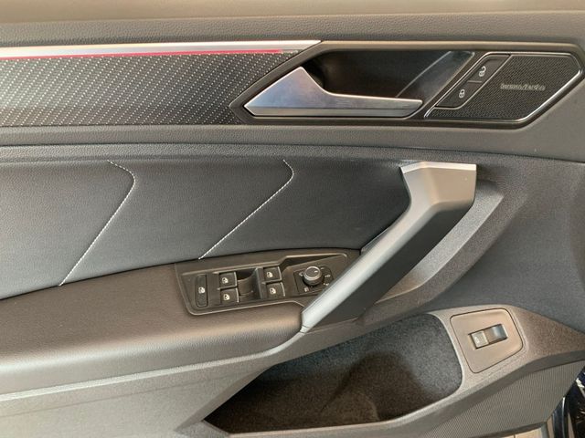 Tiguan 2.0 TDI DSG R-LINE BLACKSTYLE 4M LED+PANO