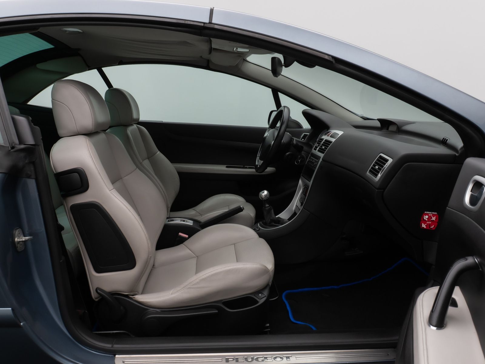 Fahrzeugabbildung Peugeot 307 CC Tendance 135 Sitzhzg PDC Klimaaut. Sport