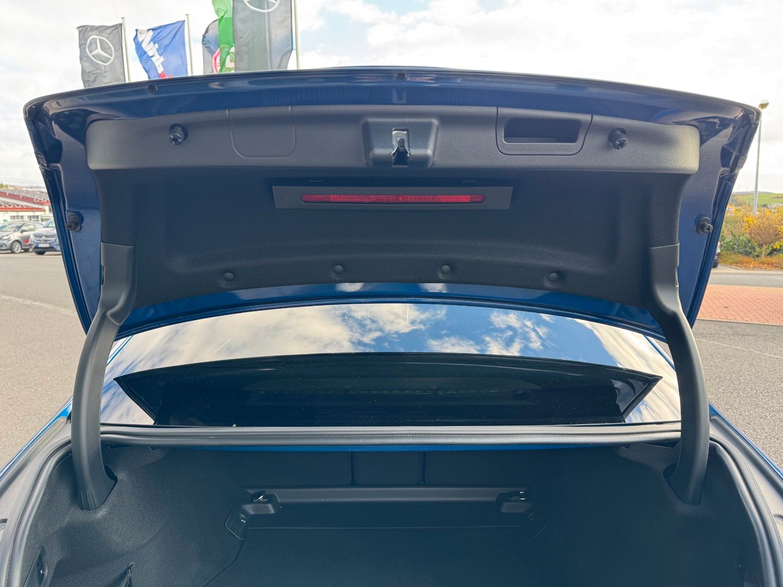 Fahrzeugabbildung Mercedes-Benz C 300d AMG+Burmester+Distr+Digital+360+