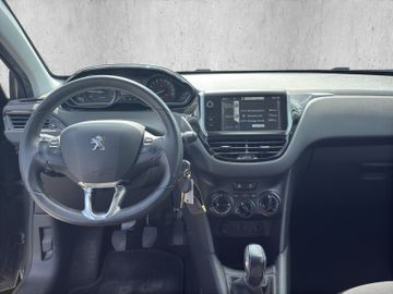 Peugeot 208 1.2 12V VTiPureTech 82 Style Navi+SHZ+PDC
