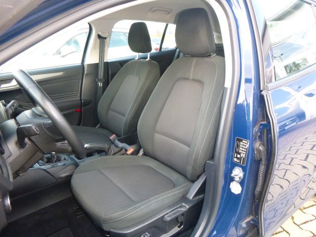 Fahrzeugabbildung Ford Focus Turnier Trend >52.290KM/Sitzheizung/PDC<