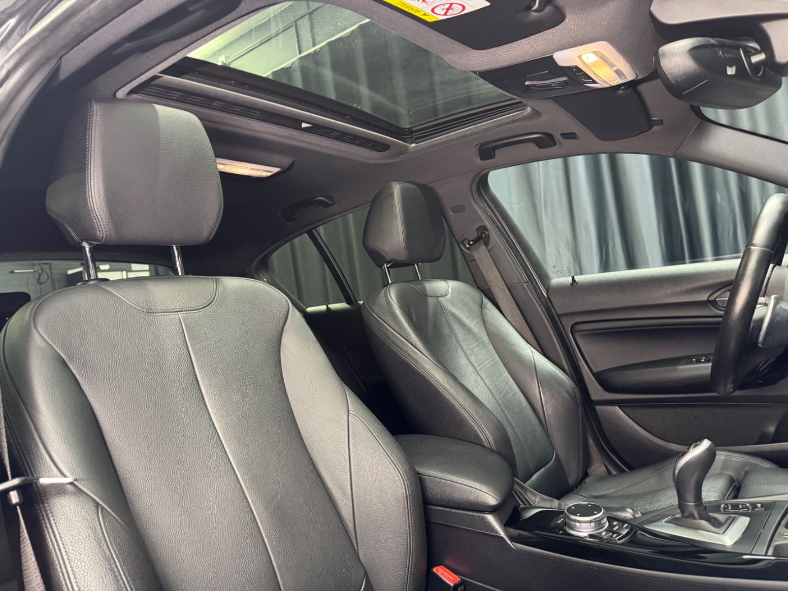 Fahrzeugabbildung BMW M140i xDrive|LEDER|NAVI|SCHIEBEDACH|AUTOMATIK|