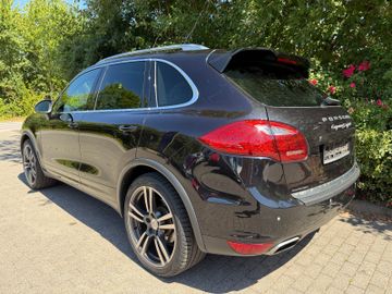 Porsche Cayenne - 8