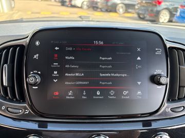 Fahrzeugabbildung Fiat 500 Dolcevita PDC Navi DAB CarPlay UConnect uvm