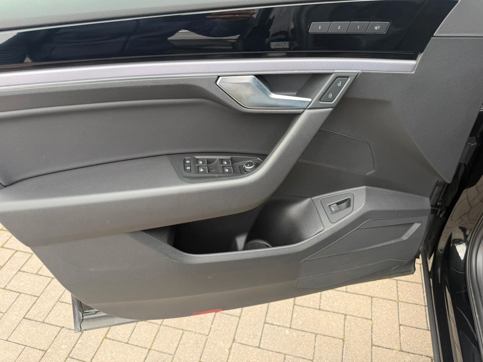 Volkswagen Touareg R-Line 4Motion DSG LED NAV SHZ ACC 360° foto 15