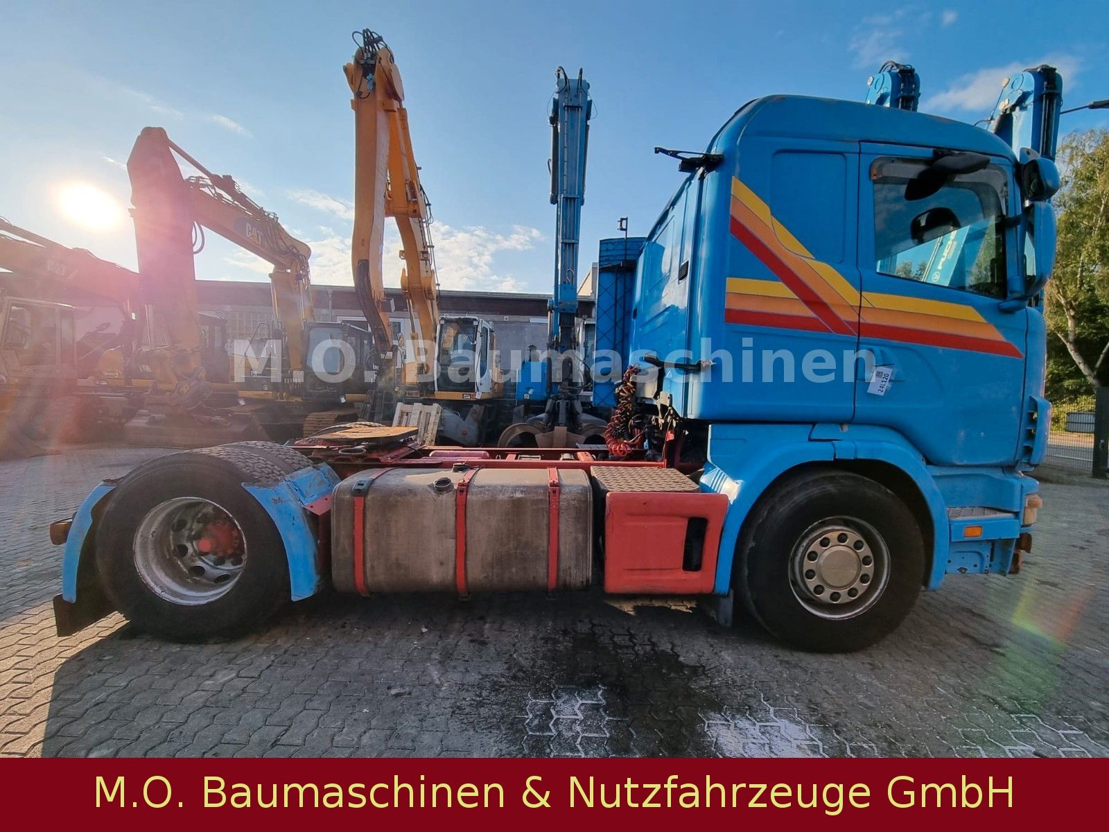Fahrzeugabbildung Scania 420 - 124 L / Euro 3 / EPS /