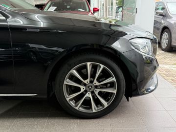 Mercedes E 250 - 6