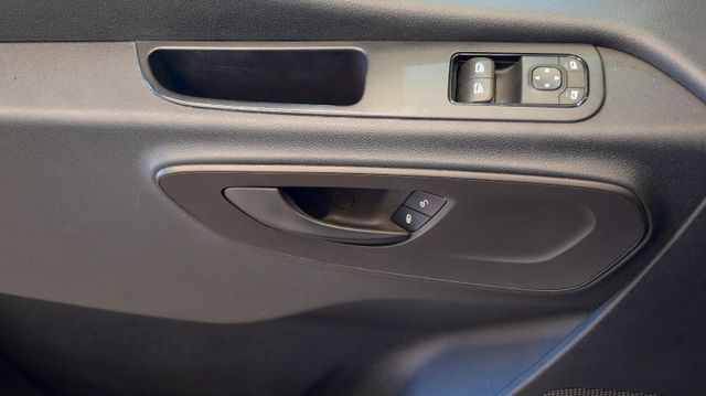 Fahrzeugabbildung Mercedes-Benz Sprinter 314 CDI MR Mixto 6-Sitzer Klima MBUX