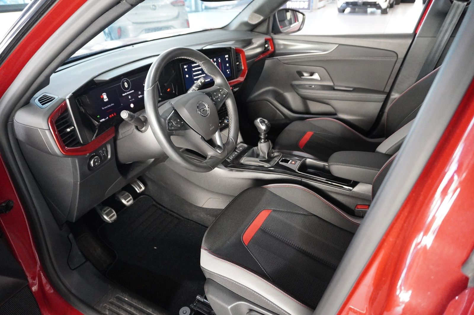 Fahrzeugabbildung Opel Mokka GS SPORT 1.2T NAVI/LED/KAMERA/SPORT/DAB+