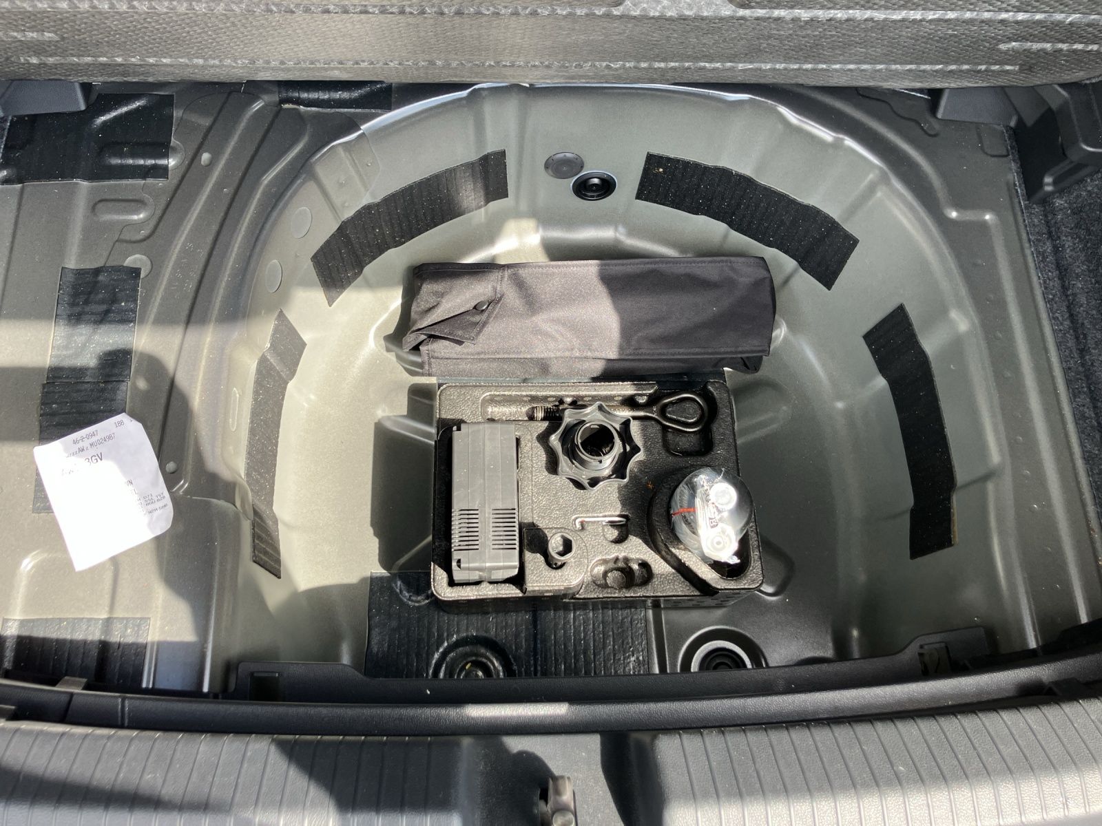 Fahrzeugabbildung Volkswagen Polo 1.0 Comfortline Klima DAB PDC SH