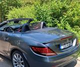 Mercedes-Benz SLC 180 - - graue Mercedes-Benz SLC-Klasse