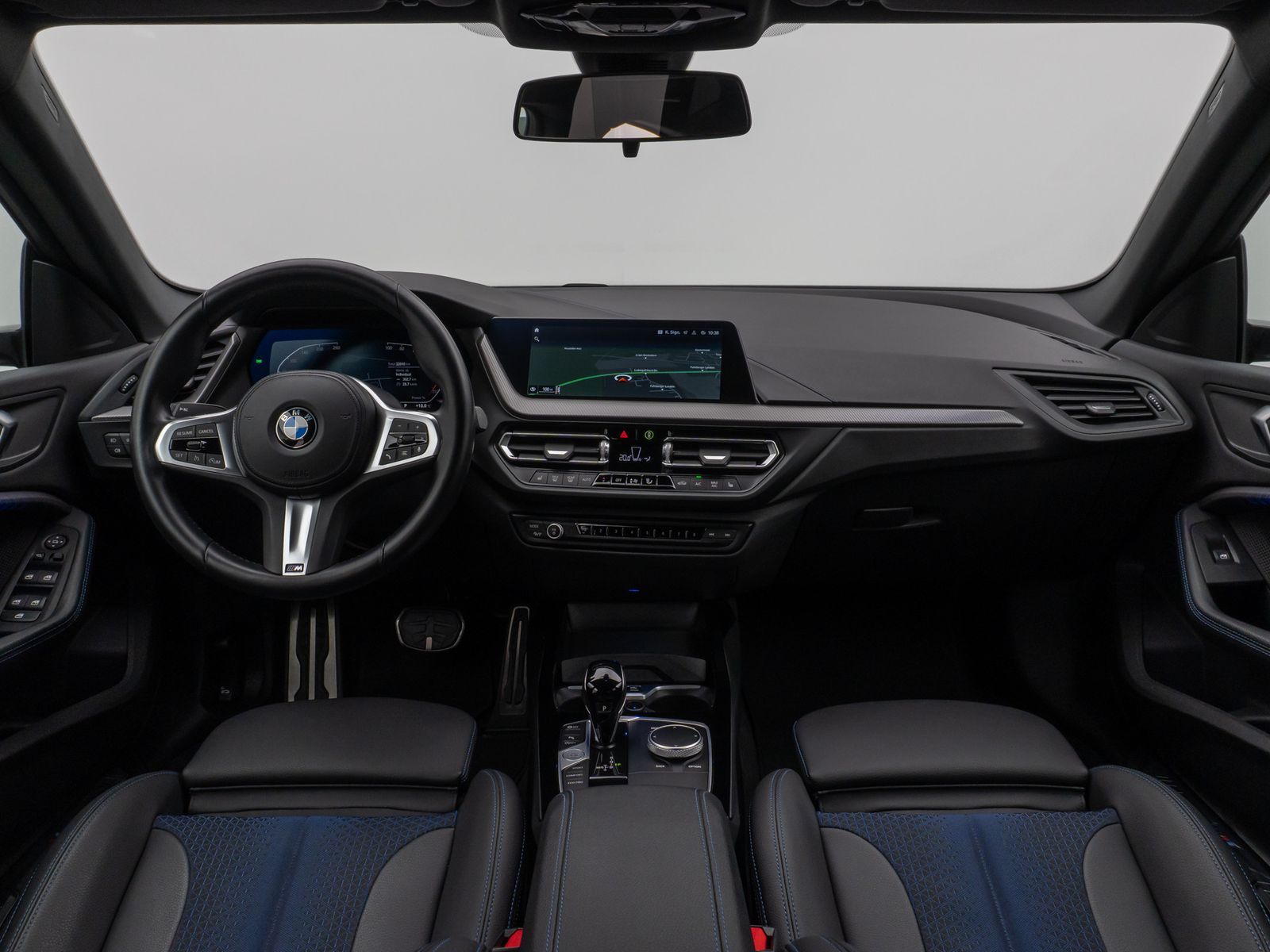 Fahrzeugabbildung BMW 218i Gran Coupé M Sport DAB CockPitPr PDC Komfor