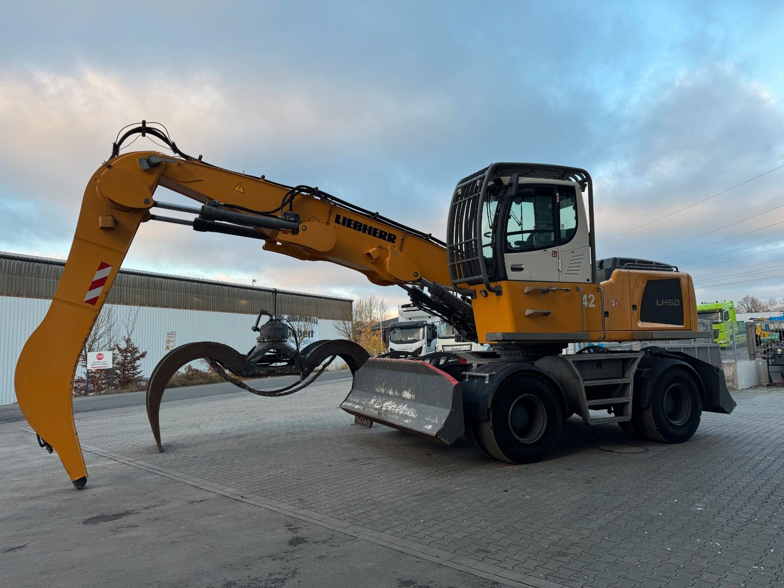 Fahrzeugabbildung Liebherr LH 50 M Timber / inkl. Holzzange / 2020 / 11m