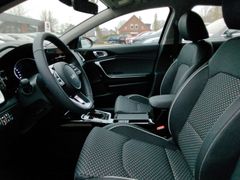 Fahrzeugabbildung Kia XCeed 1.6D Spirit+JBL+TEMPOMAT+NAVI+KAMERA+SHZ