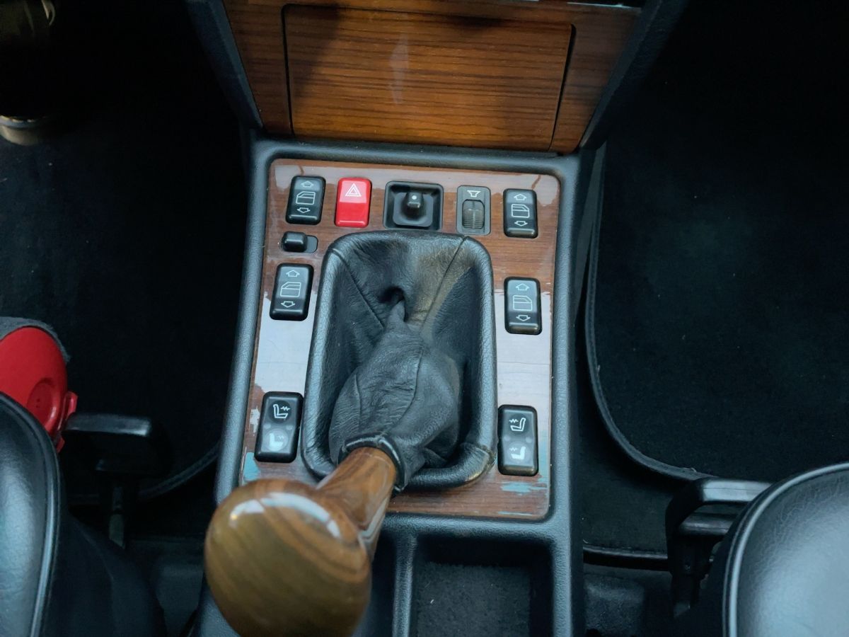 Fahrzeugabbildung Mercedes-Benz 190 E 3.2/AMG-Ausführung/Aerodynamikpaket