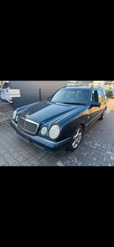 Mercedes-Benz Mercedes Benz w210 E420 TE V8 - Mercedes-Benz E 420: Kombi