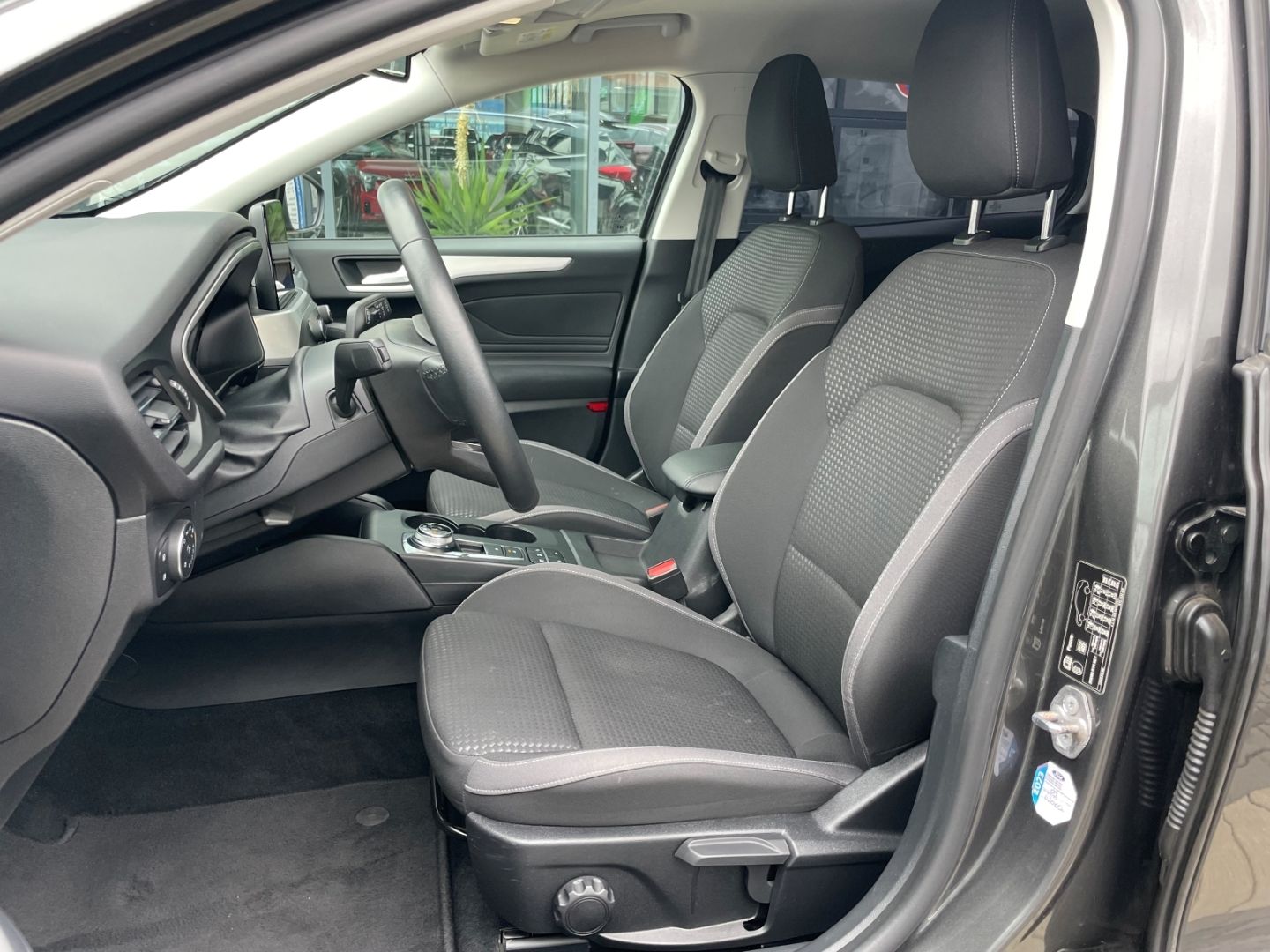 Fahrzeugabbildung Ford Focus C&C totWinkAss LED Kamera Spurhalteass