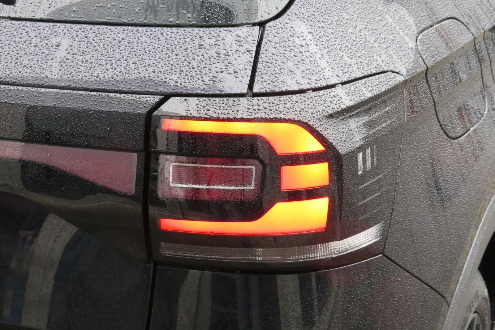 Fahrzeugabbildung Volkswagen T-CROSSLife LED SPORTP. SITZH. NAVI APP "AKTIONS