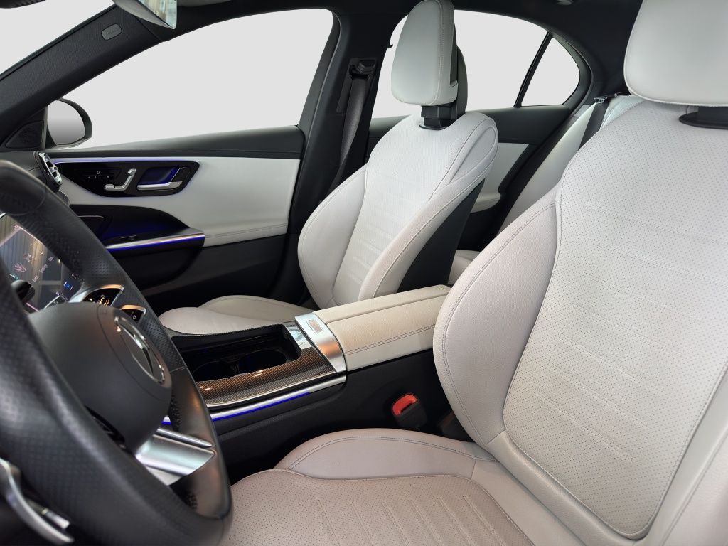 Fahrzeugabbildung Mercedes-Benz C 300 e *AMG*NIGHT*PANO*DISTRO*360°*HUD*MEMORY*