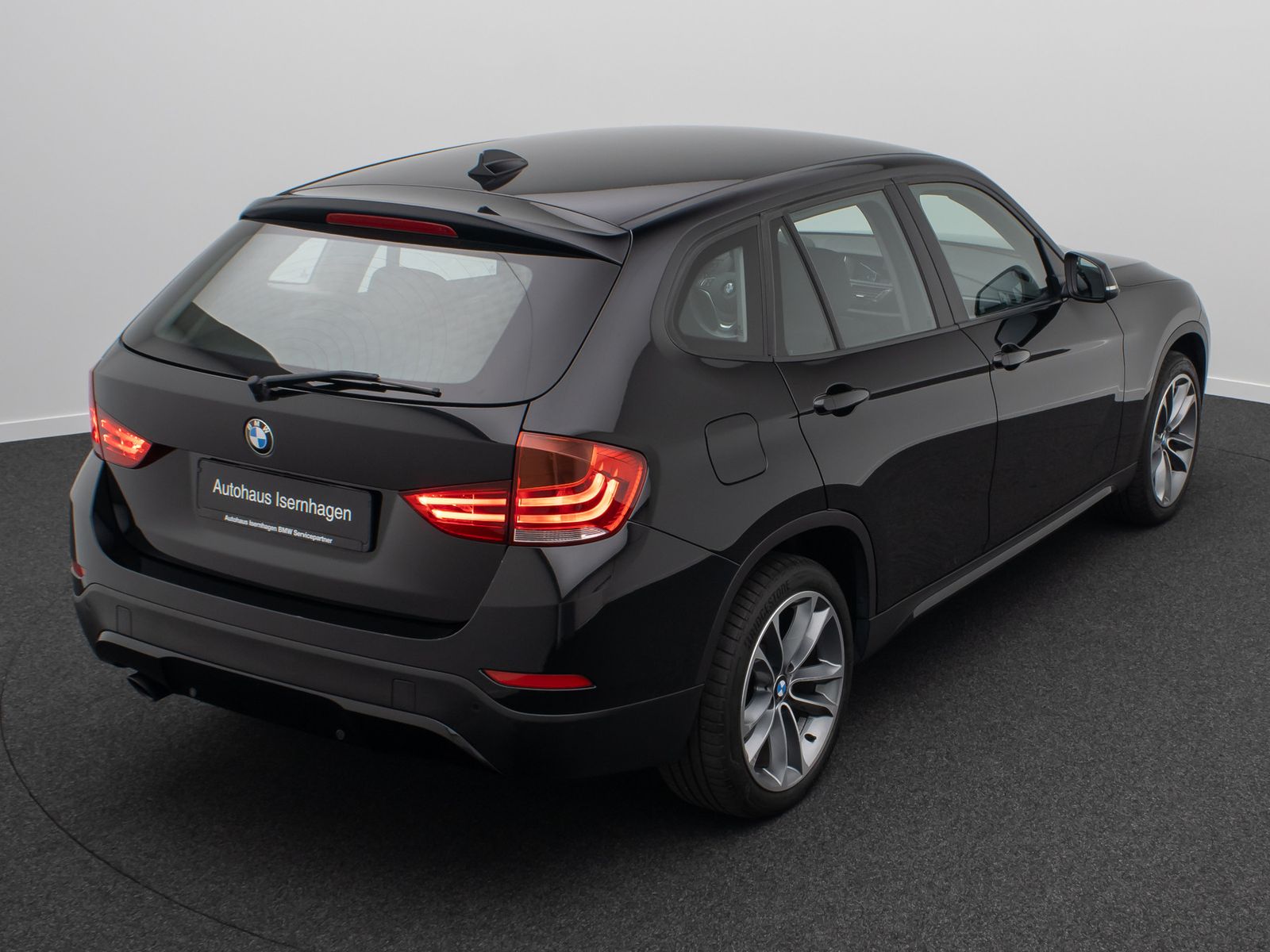 Fahrzeugabbildung BMW X1 sD18i Sport Line Xenon PDC NaviBusiness 18"
