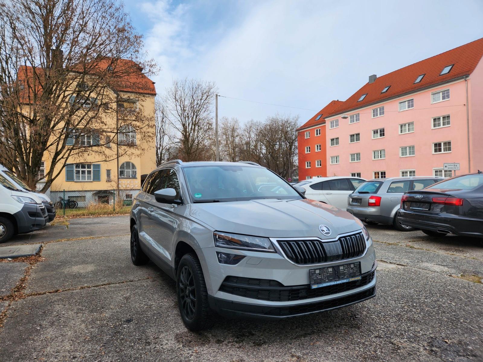 Skoda Karoq Style 2.0 TDI 4x4*Leder*Led*Acc*Ahk*1.Hd