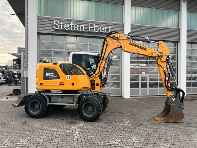 Liebherr A 910 C Litronic / 2.381h / SW33