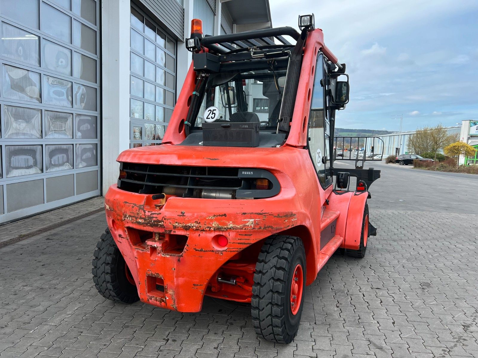 Fahrzeugabbildung Linde H80D-03 /900 / 4,5m / 4.043h / Verstellgerät SS
