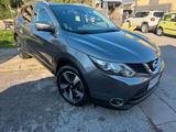 Nissan Qashqai 1.5 dCi N-Connecta tetto panorami - Nissan Qashqai mit Diesel-Antrieb: Kombi