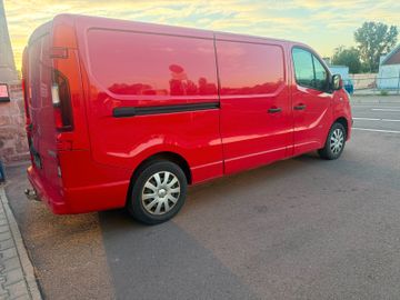 Opel Vivaro - 4