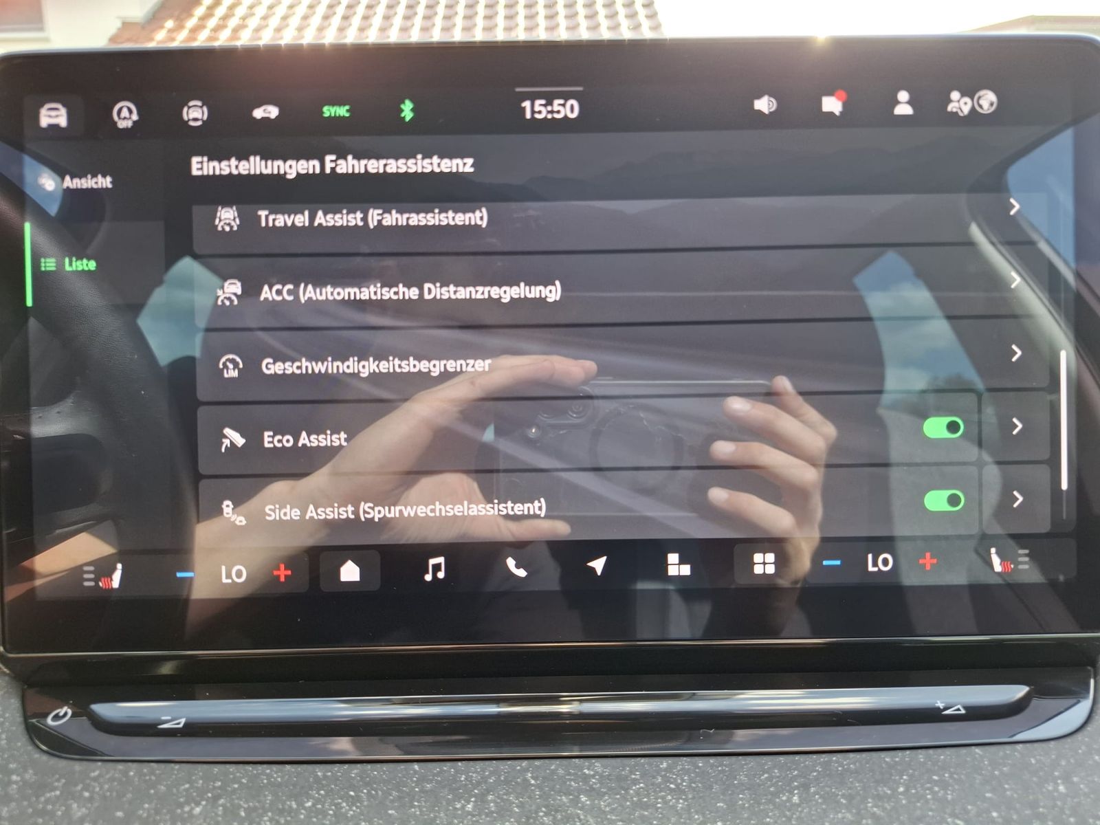 Fahrzeugabbildung SKODA Octavia 1.5 eTSI DSG Selection LED*AHK*5J-Gar.