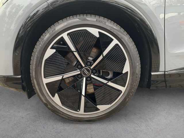 Q4 Sportback e-tron 55 QUATT S LINE +MATRIX+AHK+