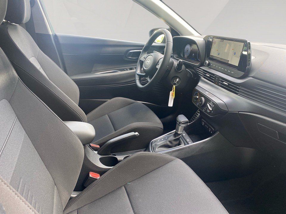 Fahrzeugabbildung Hyundai BAYON 1.0T 100PS DCT Trend Bose