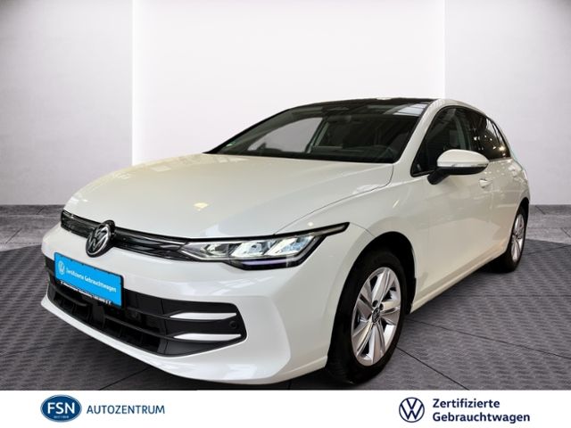 Fahrzeugabbildung Volkswagen Golf 1.5 eTSI DSG LIFE PANORAMA NAVI GJR HUD
