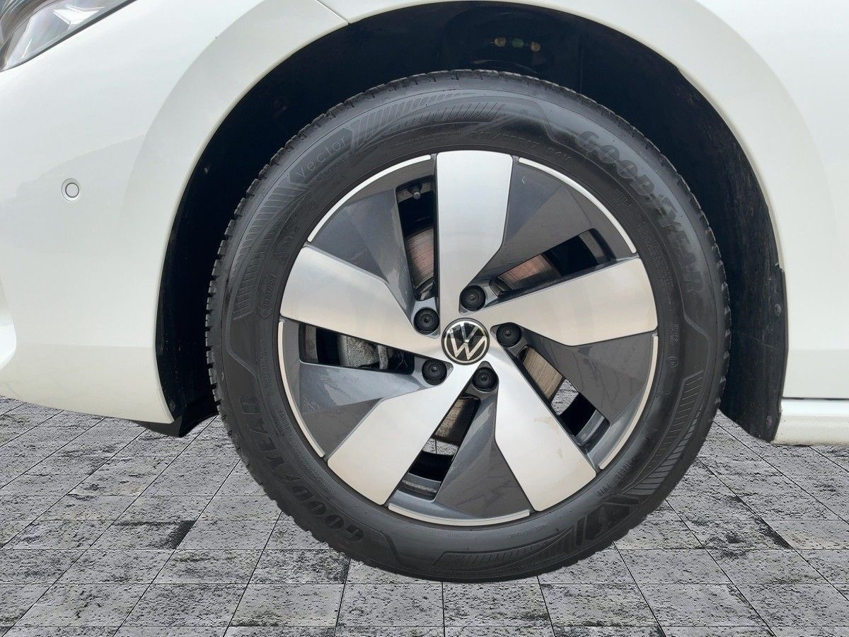 Volkswagen Passat Variant - Bild 8