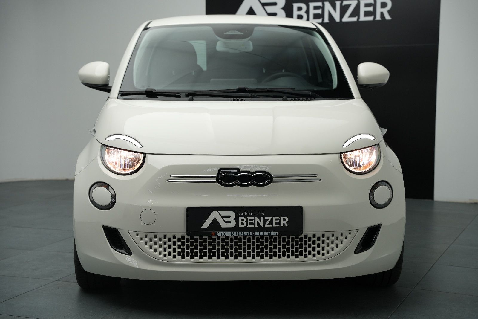 Fahrzeugabbildung Fiat 500 e*Klima*Bluetooth*Spurhalteassistent*Keyless