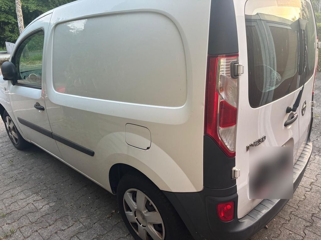 Image of Nissan NV250